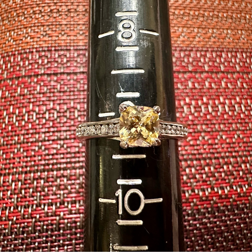 Fragrant Jewels Yellow Stone Silver Ring 20$